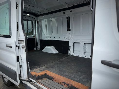Used 2020 Ford Transit 250 Medium Roof AWD w/ Load Area Protection Package image 15