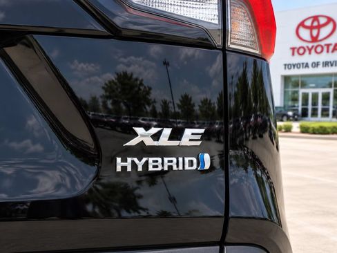 Used 2023 Toyota RAV4 XLE w/ Convenience Package AWD/4WD image 7