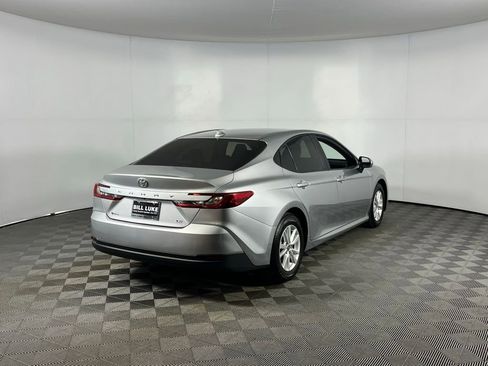 Used 2026 Toyota Camry LE image 8