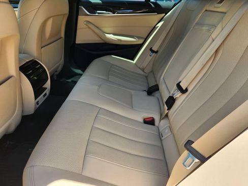 Used 2021 BMW 530i RWD image 30