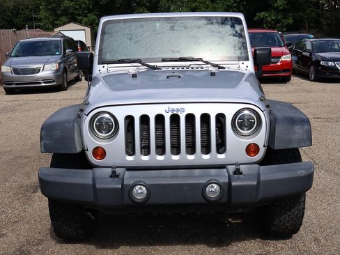 Used 2012 Jeep Wrangler Sport AWD/4WD image 3