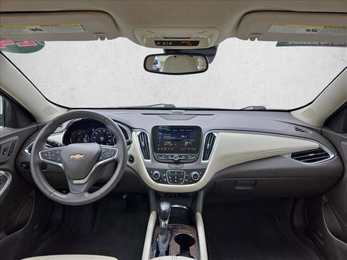 Used 2024 Chevrolet Malibu LT FWD image 16