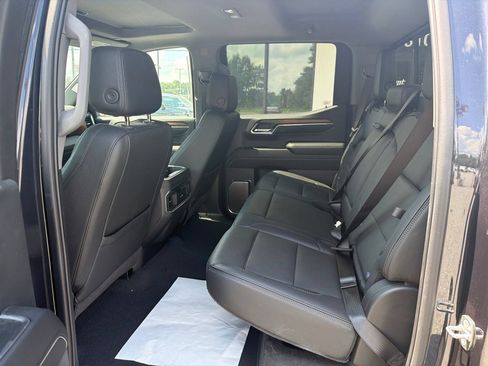 Used 2024 GMC Sierra 1500 Denali w/ Denali Reserve Package AWD/4WD image 6