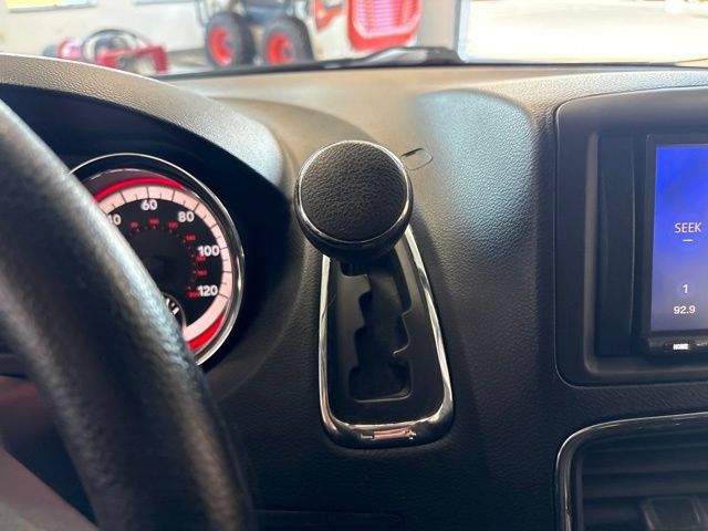 Used 2016 Dodge Grand Caravan SE w/ Quick Order Package 29E SE FWD image 30