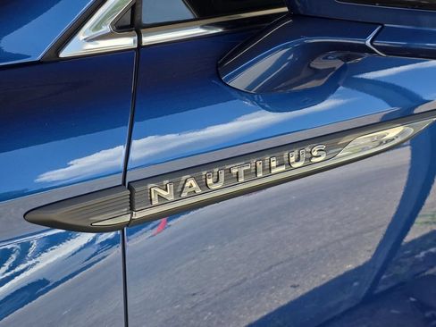 Used 2020 Lincoln Nautilus Reserve AWD/4WD image 44