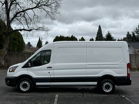 Used 2020 Ford Transit 250 Medium Roof image 2