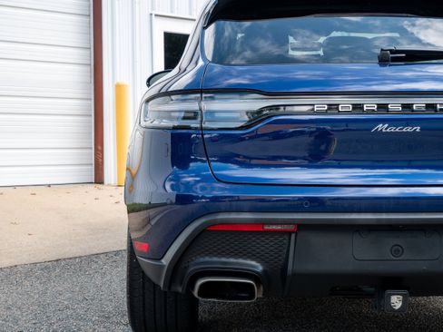 Used 2024 Porsche Macan image 14