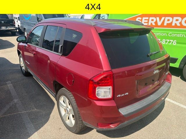 Used 2013 Jeep Compass Latitude AWD/4WD image 4