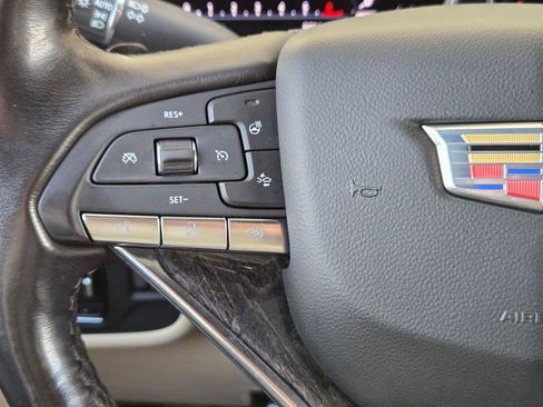 Used 2023 Cadillac Escalade Premium Luxury w/ Performance Package AWD/4WD image 23