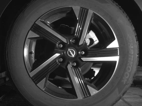 Used 2025 Nissan Sentra SV FWD image 14