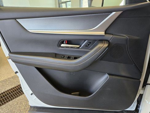 Certified 2025 MAZDA CX-90 3.3 Turbo w/ Preferred Package image 27