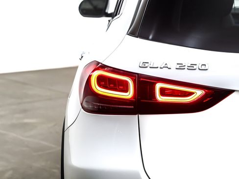 Used 2023 Mercedes-Benz GLA 250 image 16