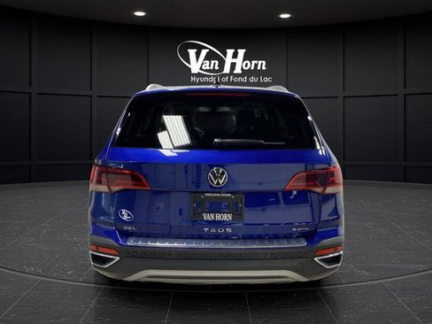 Used 2024 Volkswagen Taos SEL image 13