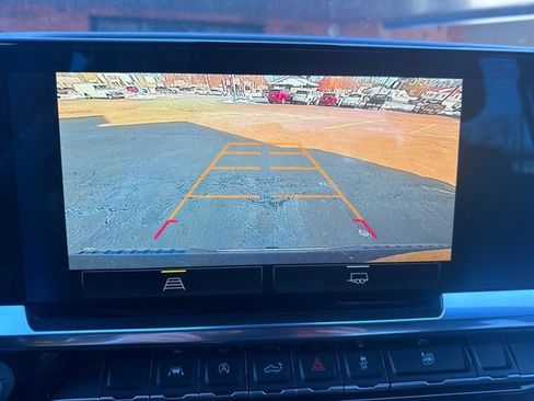 Used 2022 Chevrolet Silverado 1500 LT w/ Protection Package image 12