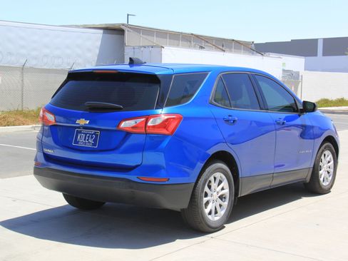 Used 2019 Chevrolet Equinox LS image 5