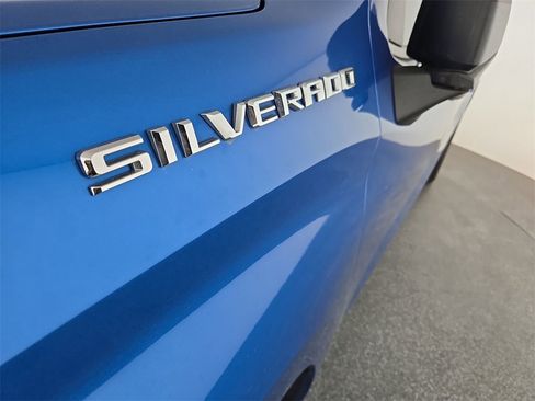 Used 2023 Chevrolet Silverado 1500 Custom image 37