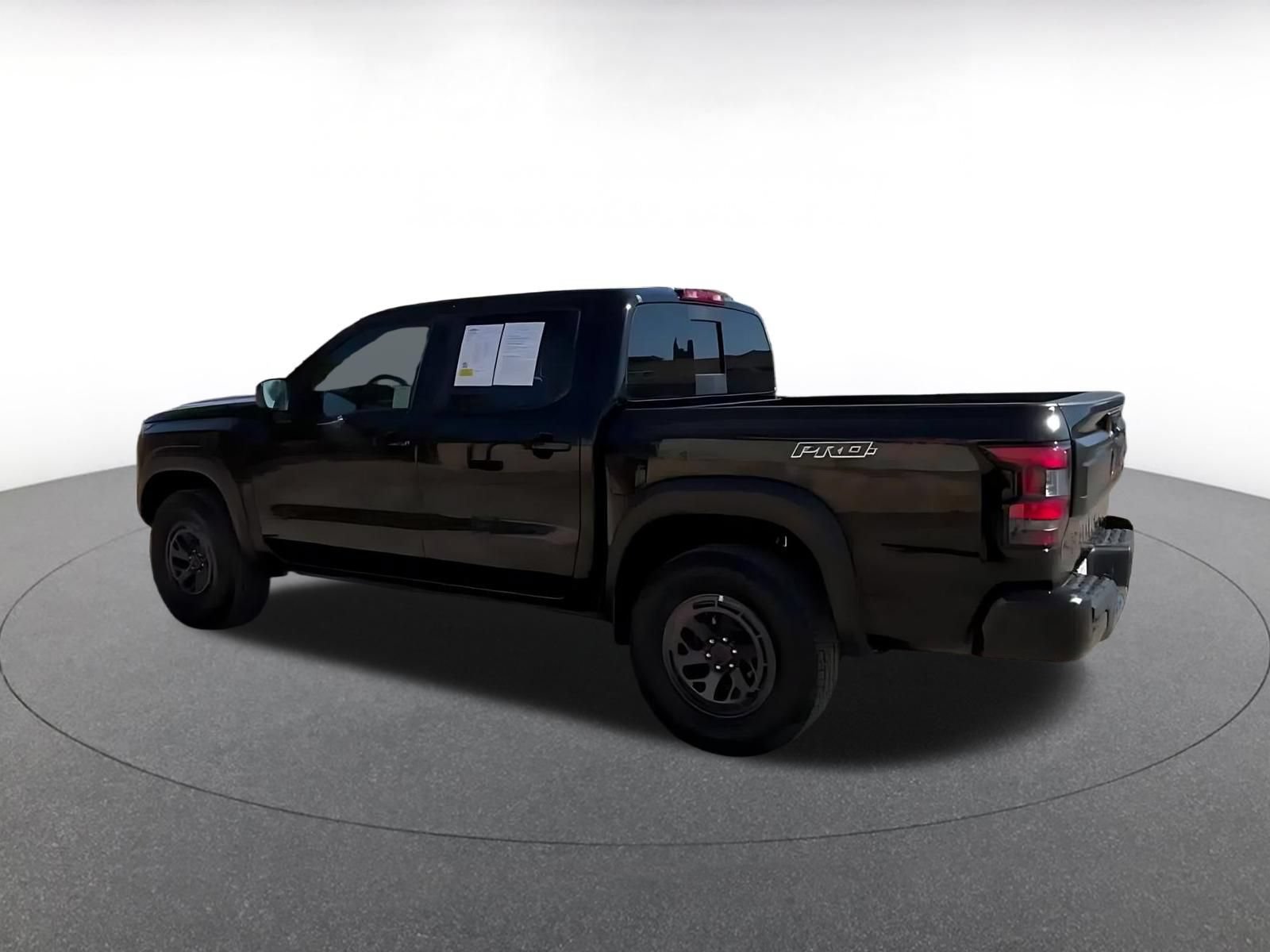 Used 2026 Nissan Frontier PRO-4X AWD/4WD image 9