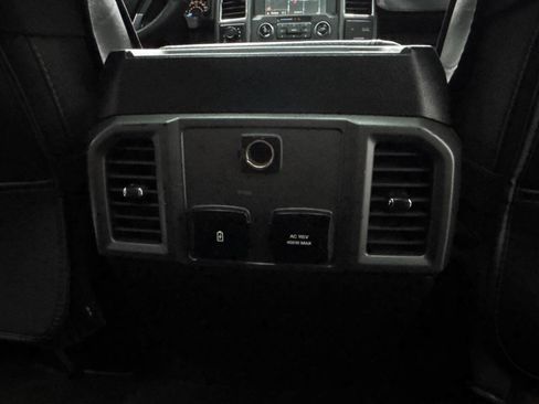 Used 2018 Ford F150 Lariat w/ Equipment Group 502A Luxury AWD/4WD image 28