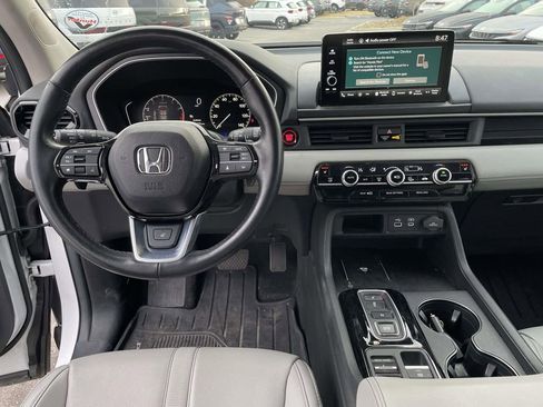 Used 2023 Honda Pilot EX-L image 4