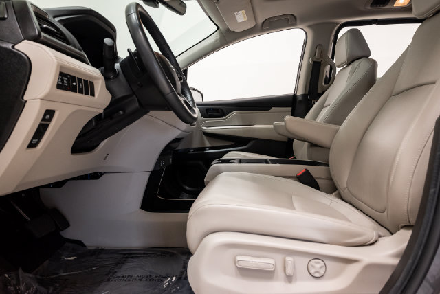 Used 2025 Honda Odyssey EX-L image 12