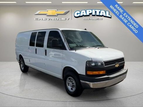 Used 2022 Chevrolet Express 2500 Extended w/ Driver Convenience Package RWD image 7