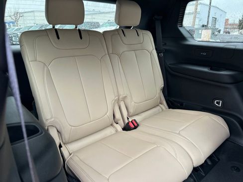 New 2026 Jeep Grand Cherokee L Limited w/ Trailer Tow Package image 31