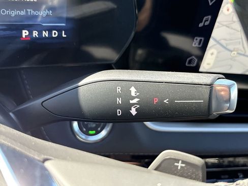 New 2026 Chevrolet Equinox LT image 18