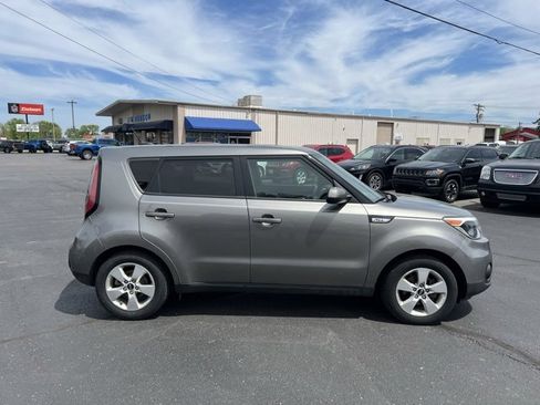 Used 2017 Kia Soul image 8