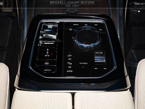 Used 2024 BMW 760i xDrive AWD/4WD image 29