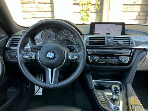 Used 2020 BMW M4 Coupe w/ Competition Package image 15
