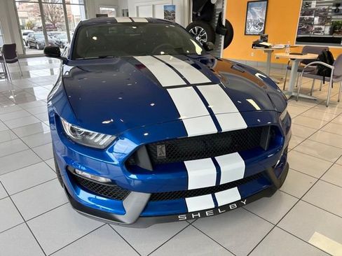 Used 2017 Ford Mustang Shelby GT350 image 6