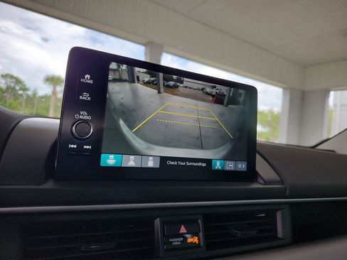 Used 2024 Honda Pilot EX-L image 26