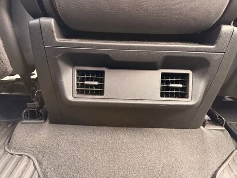 Used 2023 Chevrolet Silverado 1500 Custom image 22