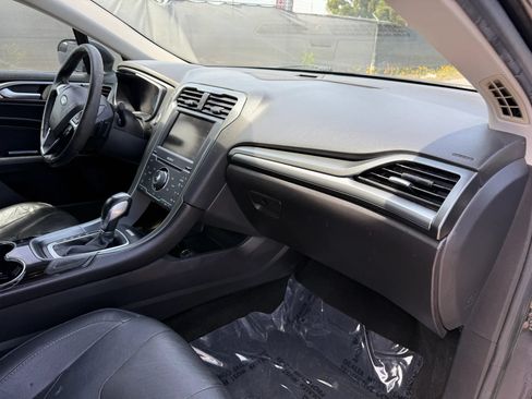 Used 2014 Ford Fusion Titanium AWD/4WD image 19