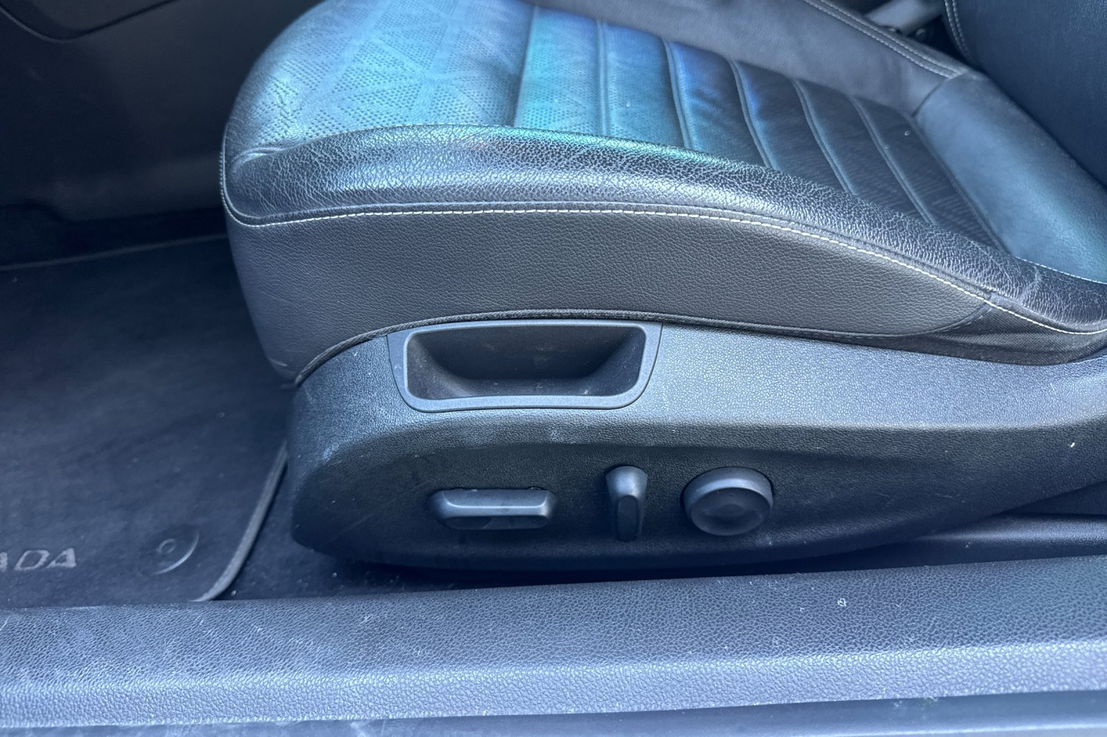 Used 2016 Buick Cascada Premium FWD image 15