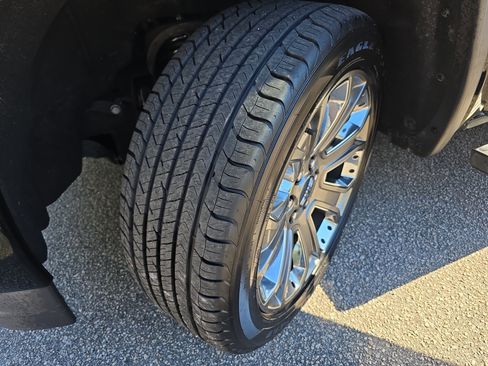 Used 2017 GMC Sierra 1500 Denali w/ Denali Ultimate Package image 33