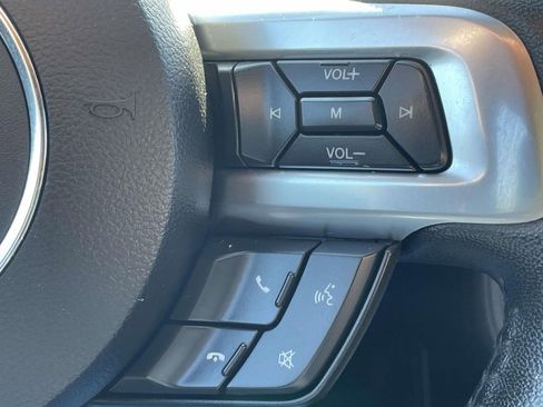 Used 2017 Ford Mustang Coupe image 20