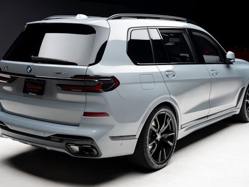 Used 2024 BMW X7 xDrive40i w/ Executive Package AWD/4WD image 34