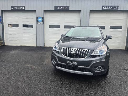 Used 2016 Buick Encore Convenience FWD image 2