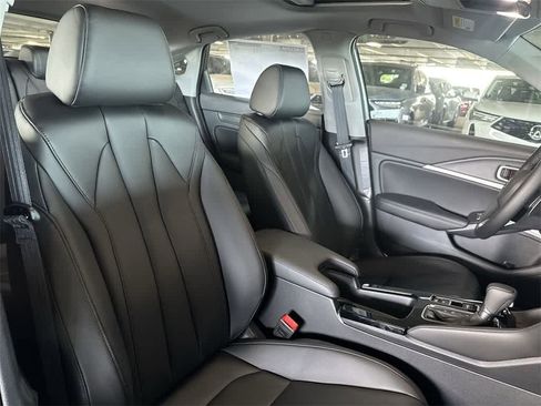 New 2025 Acura Integra image 25