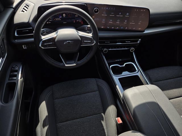 Used 2026 Chevrolet Traverse LT FWD image 18