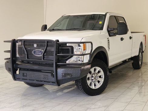 Used 2021 Ford F250 XL w/ Power Equipment Group AWD/4WD image 1