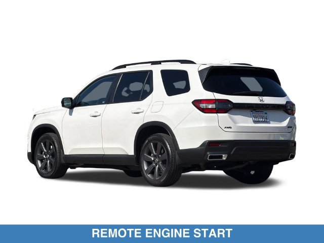Certified 2025 Honda Pilot Sport image 9