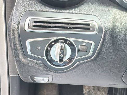 Used 2015 Mercedes-Benz C 300 4MATIC Sedan image 23