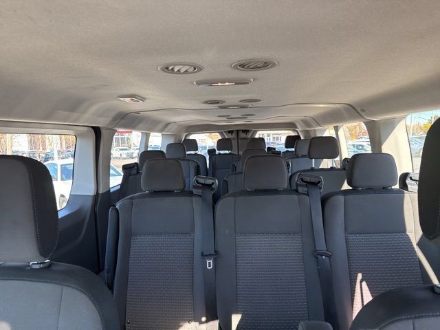Used 2024 Ford Transit 350 XLT RWD image 33