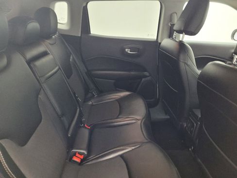 Used 2019 Jeep Compass Latitude w/ Cold Weather Group image 19