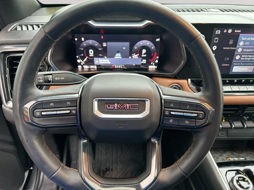 Used 2024 GMC Canyon AT4 w/ AT4 Premium Package AWD/4WD image 11