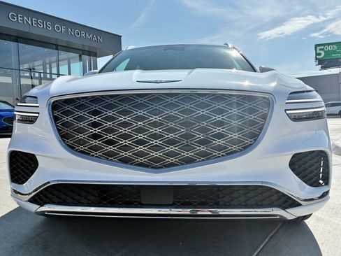 New 2026 Genesis GV70 2.5T Advanced image 2