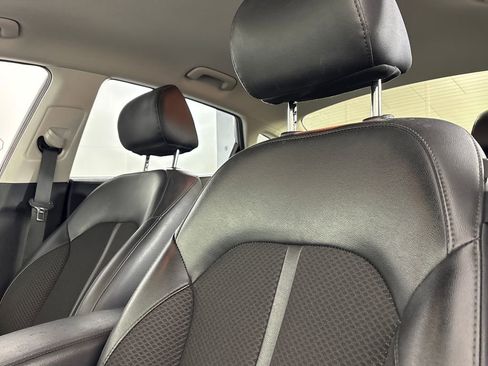 Used 2018 Kia Optima S image 10