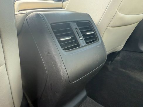 Used 2018 Honda Accord Touring image 22